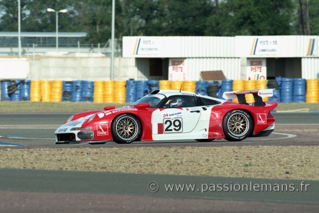 24h du mans 1997 Porsche 911 N°29