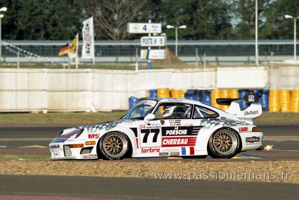 le mans 1997 Porsche 911 N°77