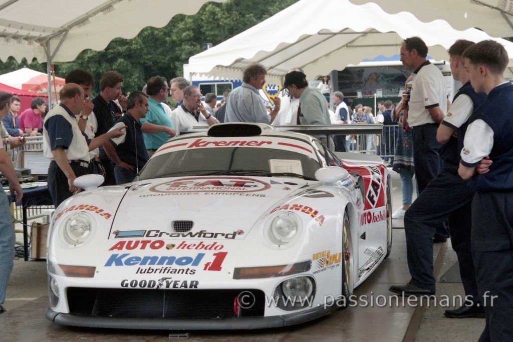 Porsche 911 GT1 N°30