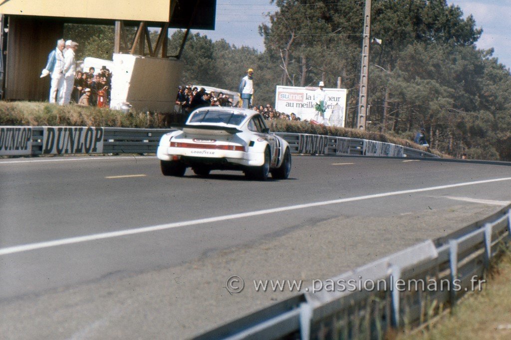 24h du mans 77 PORSCHE Carrera N°77