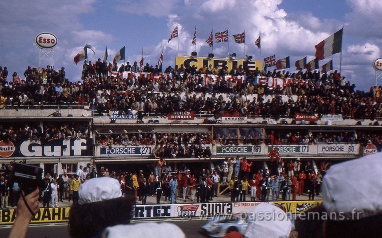 24 heures du MANS 1971 - a photo on