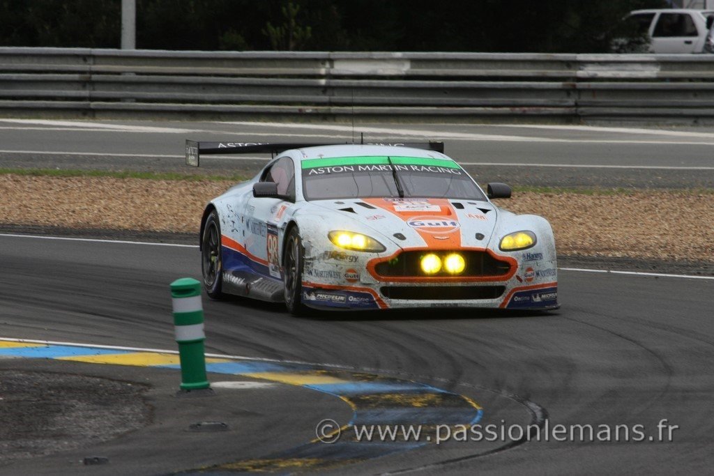 Aston Martin Vantage