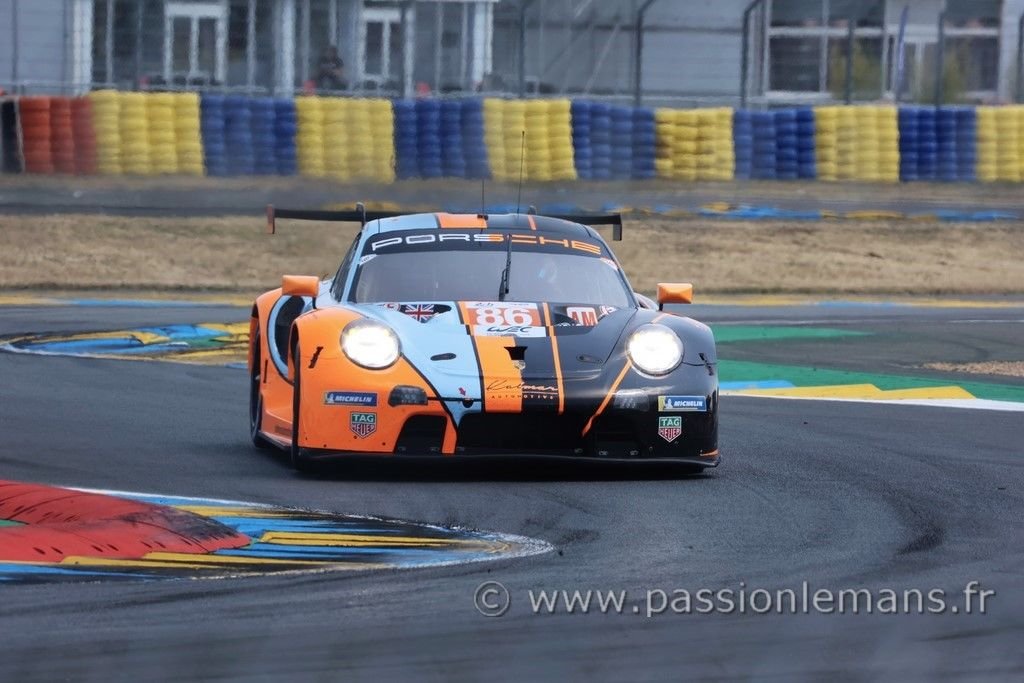 Porsche 911 N°86 le mans 2023